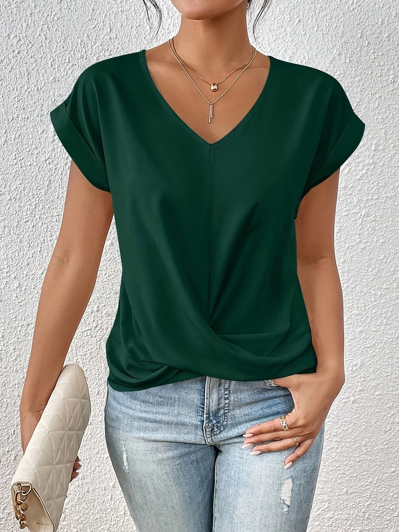 CLEO | Casual T-Shirt with Sweetheart Neckline