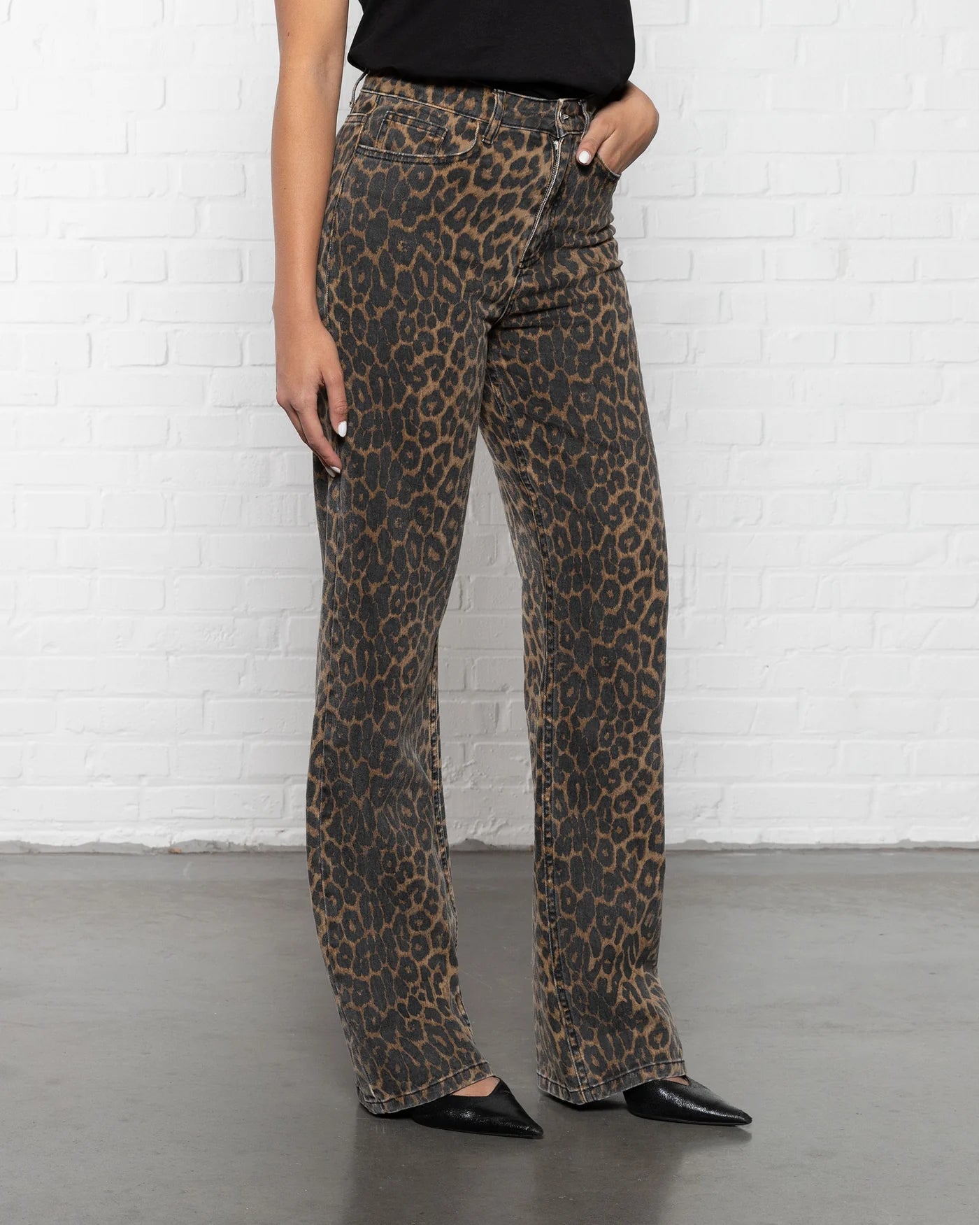 LEOPARD BOOTCUT JEANS