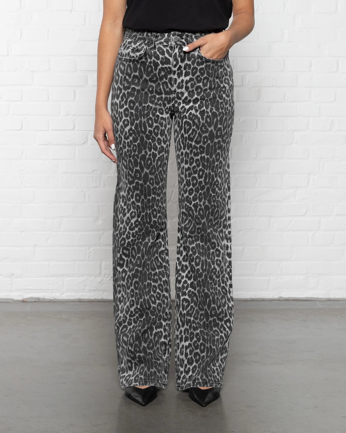 LEOPARD BOOTCUT JEANS
