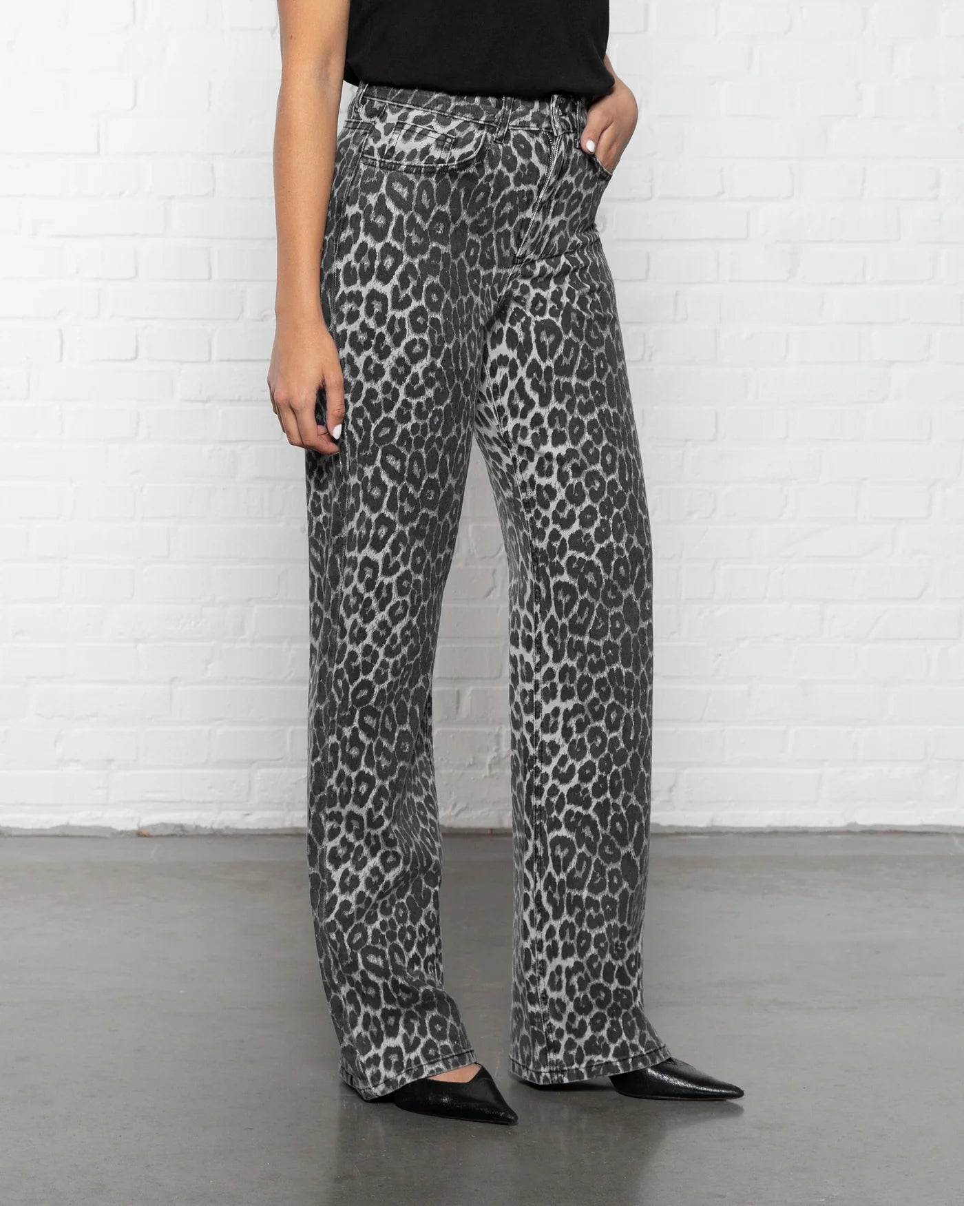LEOPARD BOOTCUT JEANS