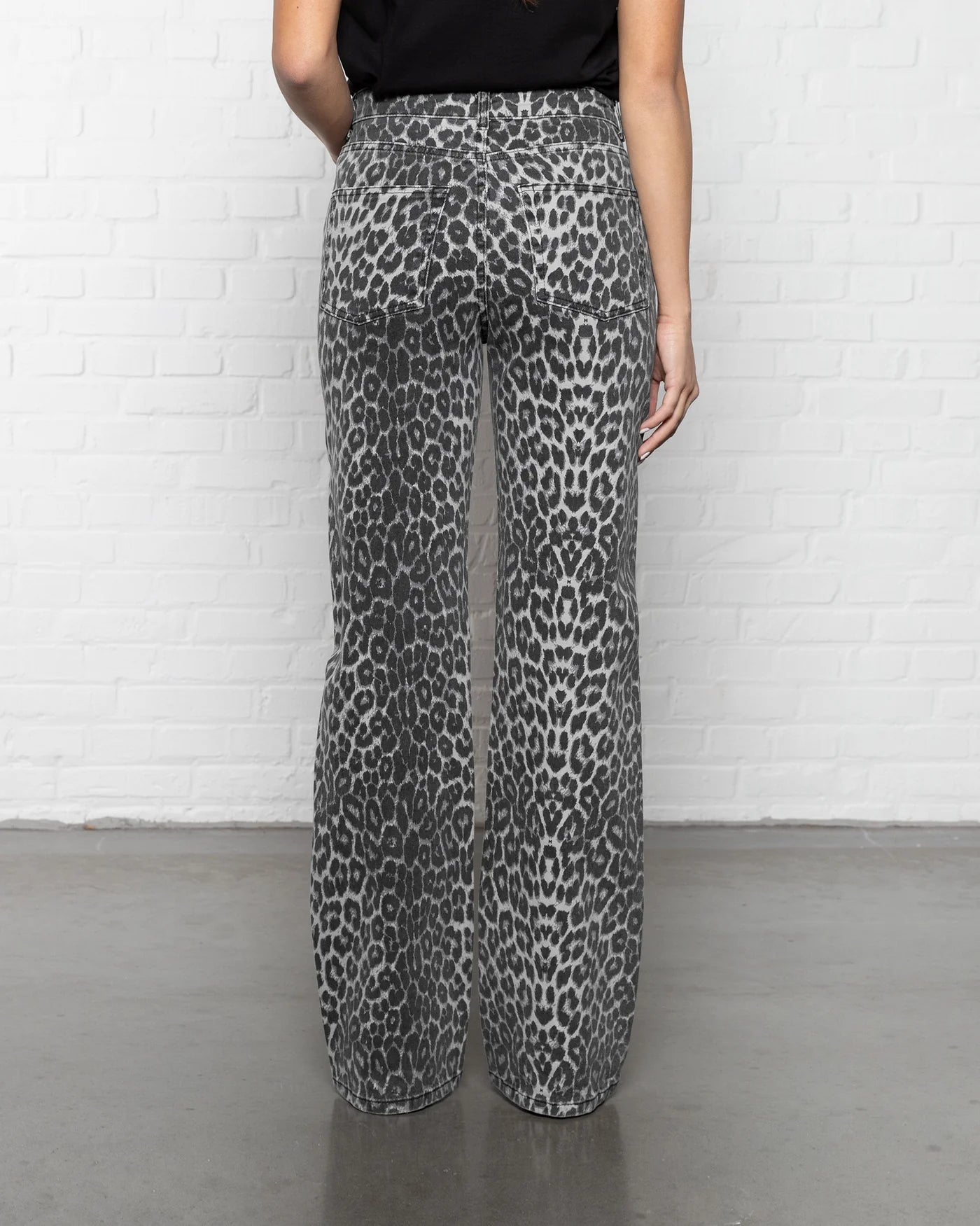 LEOPARD BOOTCUT JEANS