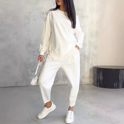 💗 Women’s Long Sleeve Sweatshirt with Asymmetrical Hem & Trouser Set