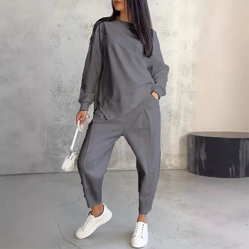 💗 Women’s Long Sleeve Sweatshirt with Asymmetrical Hem & Trouser Set